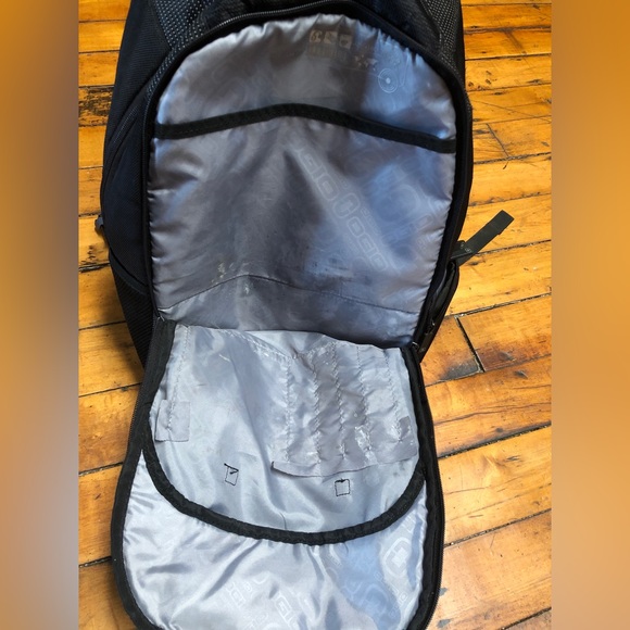 Ogio backpack laptop bag, Southern Comfort - Picture 6 of 10